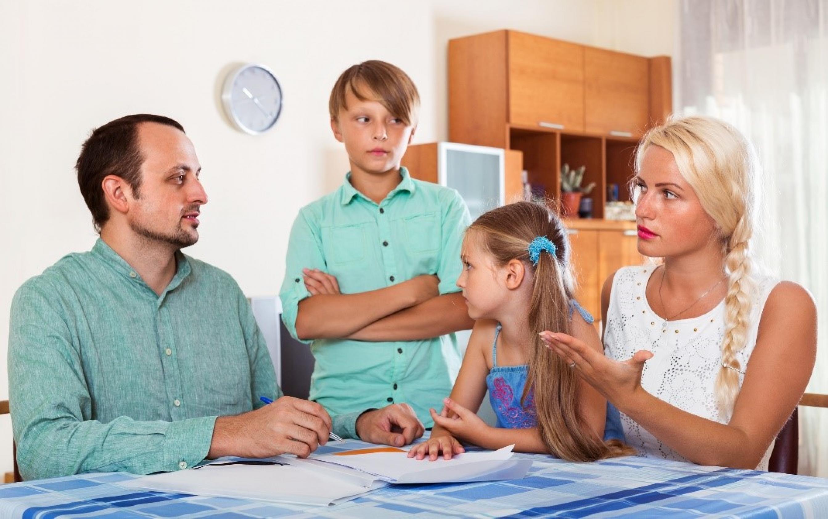 Беседа родителей с детьми. Беседа с детьми о семье. Общение с родителями. Общение родителей с детьми. Беседа родителей с детьми.